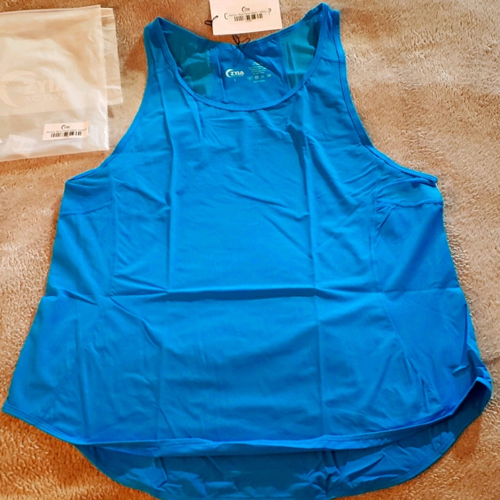 Atomic blue panel mesh tank